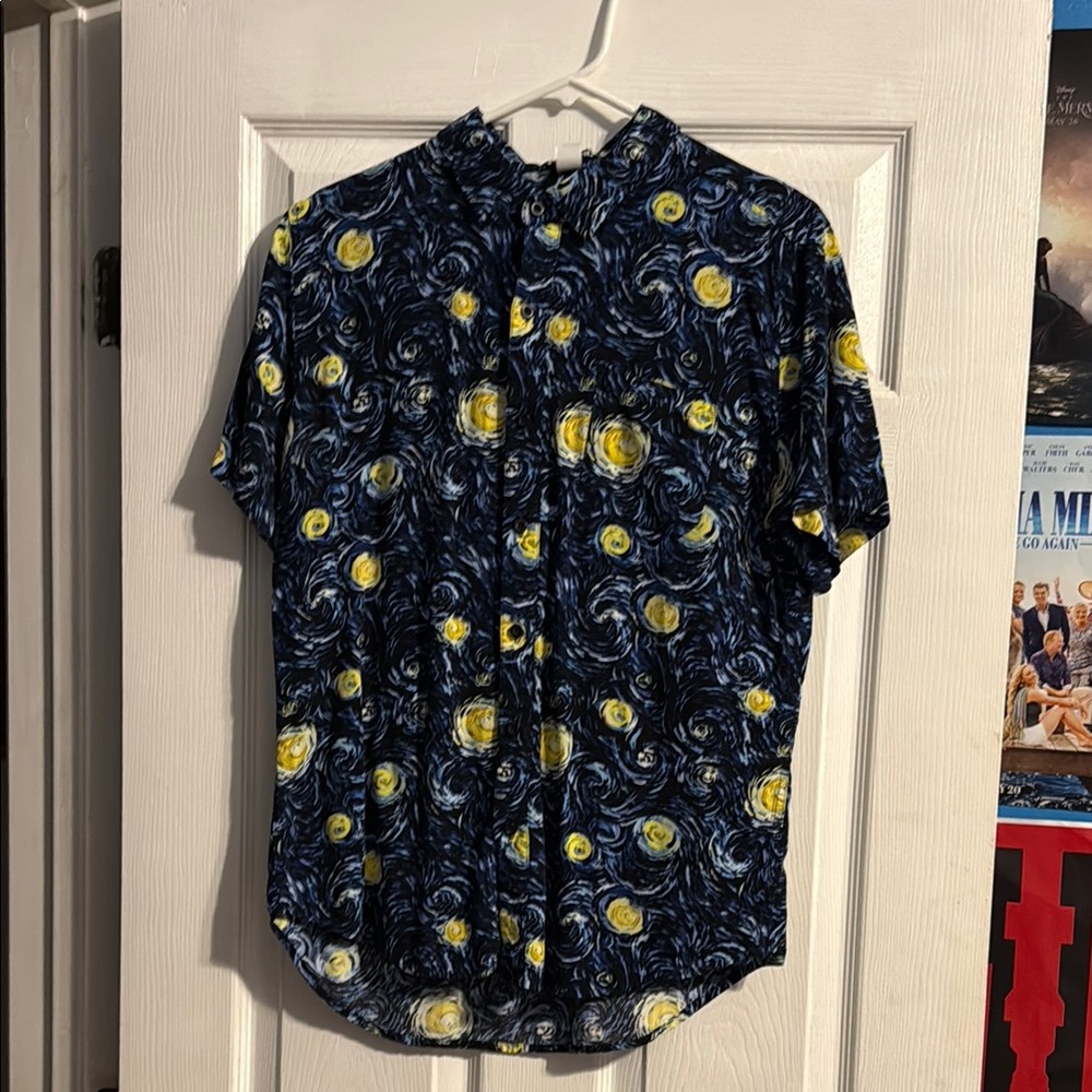 Hot Topic Blue and Yellow Casual Button Down Shirt